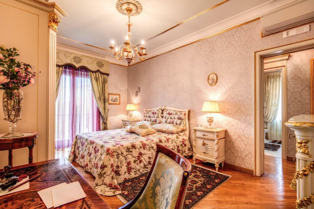 Apartmán Domus Vittoria - The Luxury Quintessence Sorrento Exteriér fotografie
