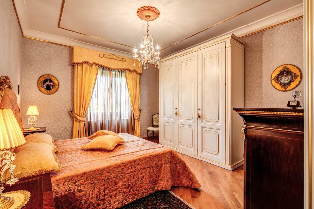 Apartmán Domus Vittoria - The Luxury Quintessence Sorrento Exteriér fotografie