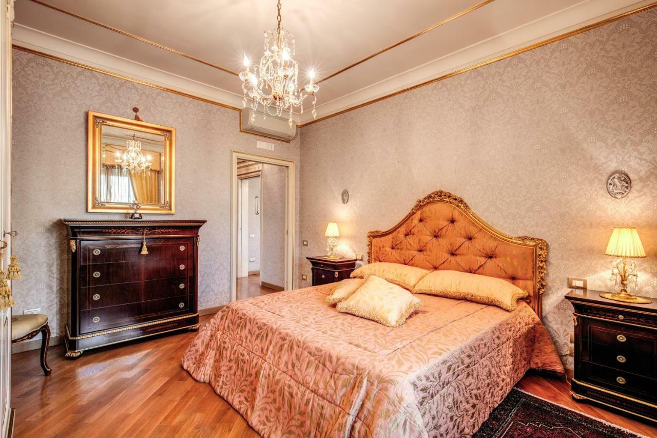 Apartmán Domus Vittoria - The Luxury Quintessence Sorrento Exteriér fotografie