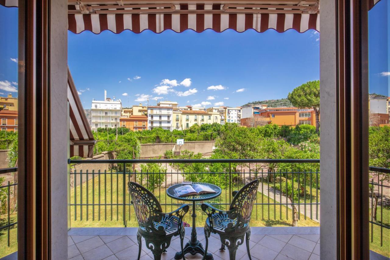 Apartmán Domus Vittoria - The Luxury Quintessence Sorrento Exteriér fotografie
