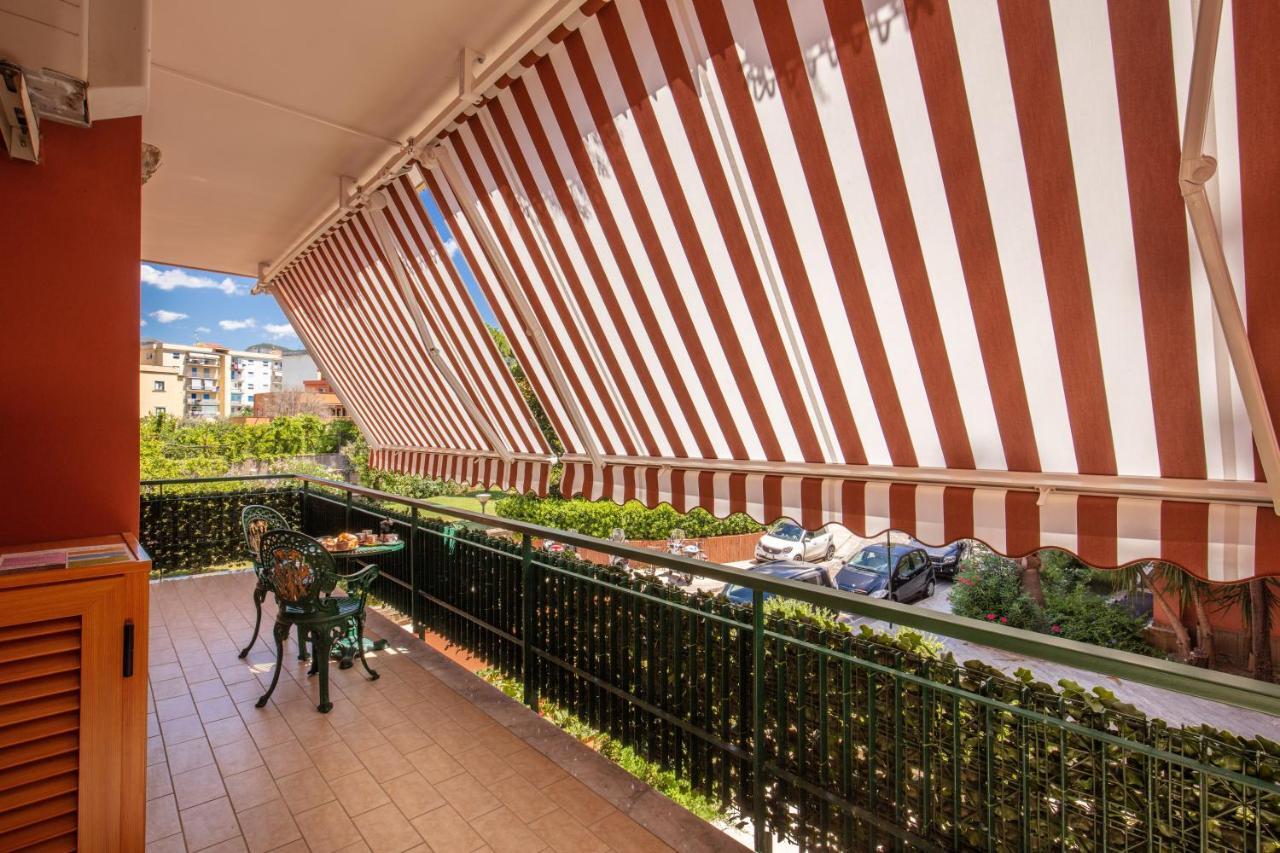 Apartmán Domus Vittoria - The Luxury Quintessence Sorrento Exteriér fotografie