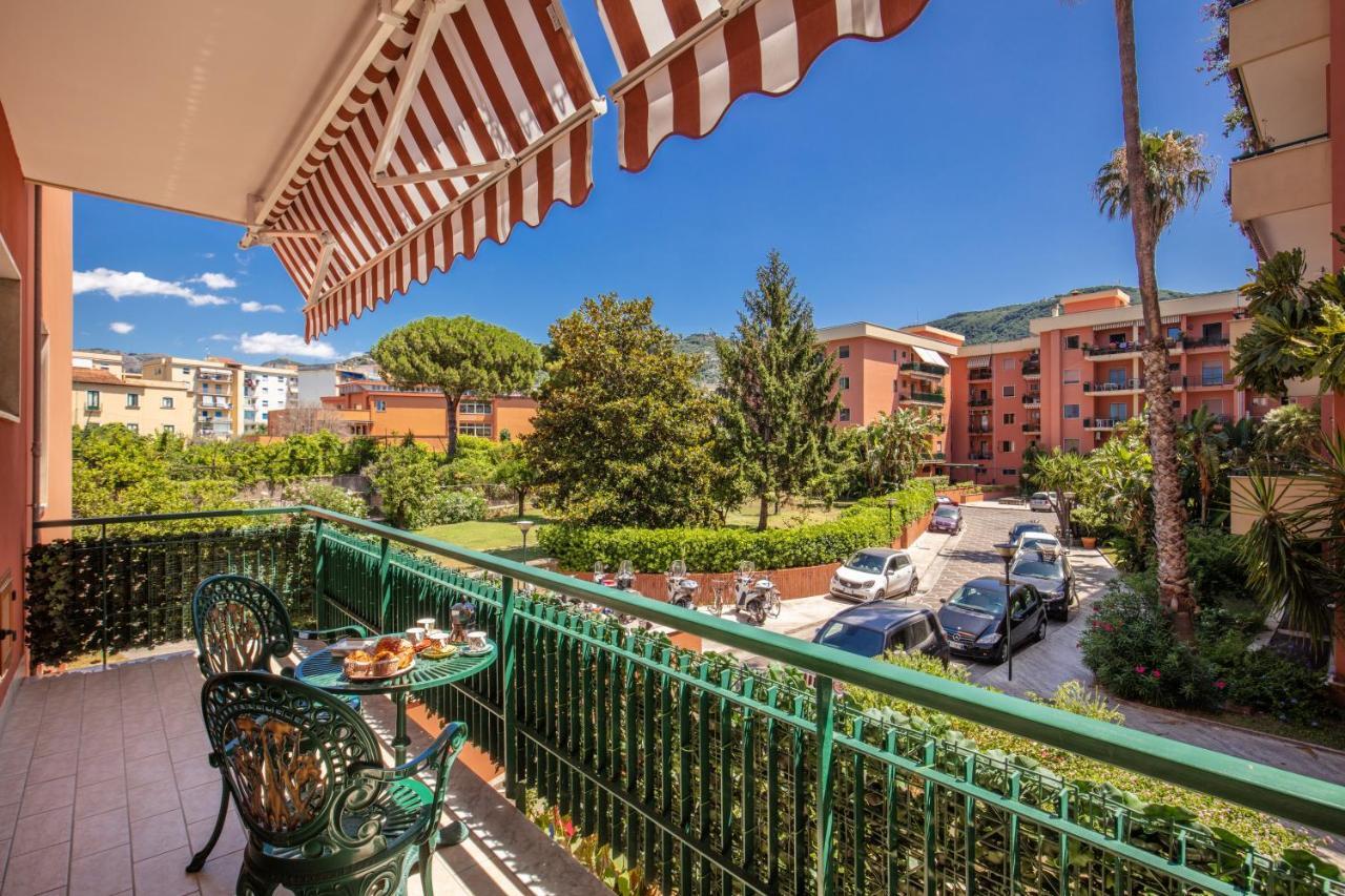 Apartmán Domus Vittoria - The Luxury Quintessence Sorrento Exteriér fotografie